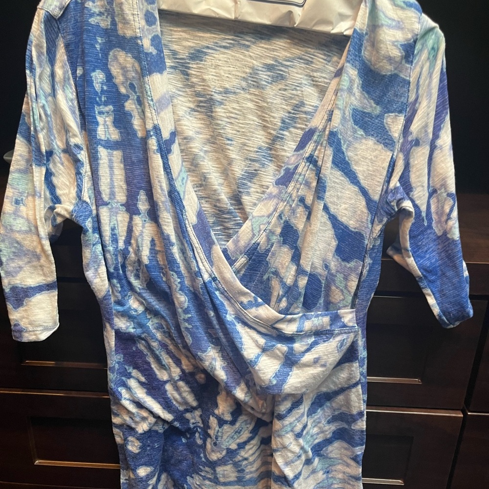 Blue and White Women's Top